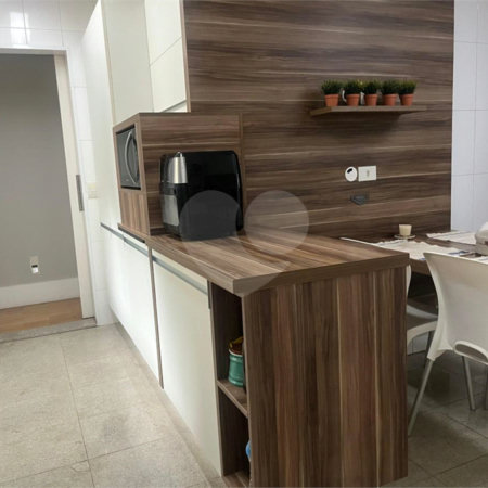 Apartamento à venda com 3 suítes em Vila Mariana, São Paulo, SP