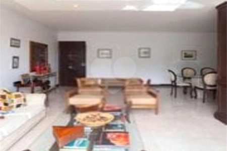 Apartamento à venda com 4 quartos, sendo 2 suítes,  em Tijuca, Rio de Janeiro, RJ