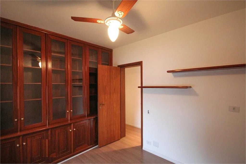 Apartamento à venda com 4 quartos, sendo 2 suítes, em Real Parque, São Paulo, SP