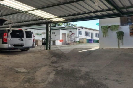 Casa à venda com 5 quartos em Recanto dos Eucaliptos, Mairinque, SP