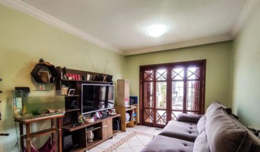 Casa à venda com 3 quartos, sendo 1 suíte,  em Vila Morse, São Paulo, SP