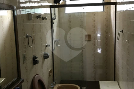 Sobrado à venda com 4 quartos, sendo 2 suítes,  em Vila Mariana, São Paulo, SP