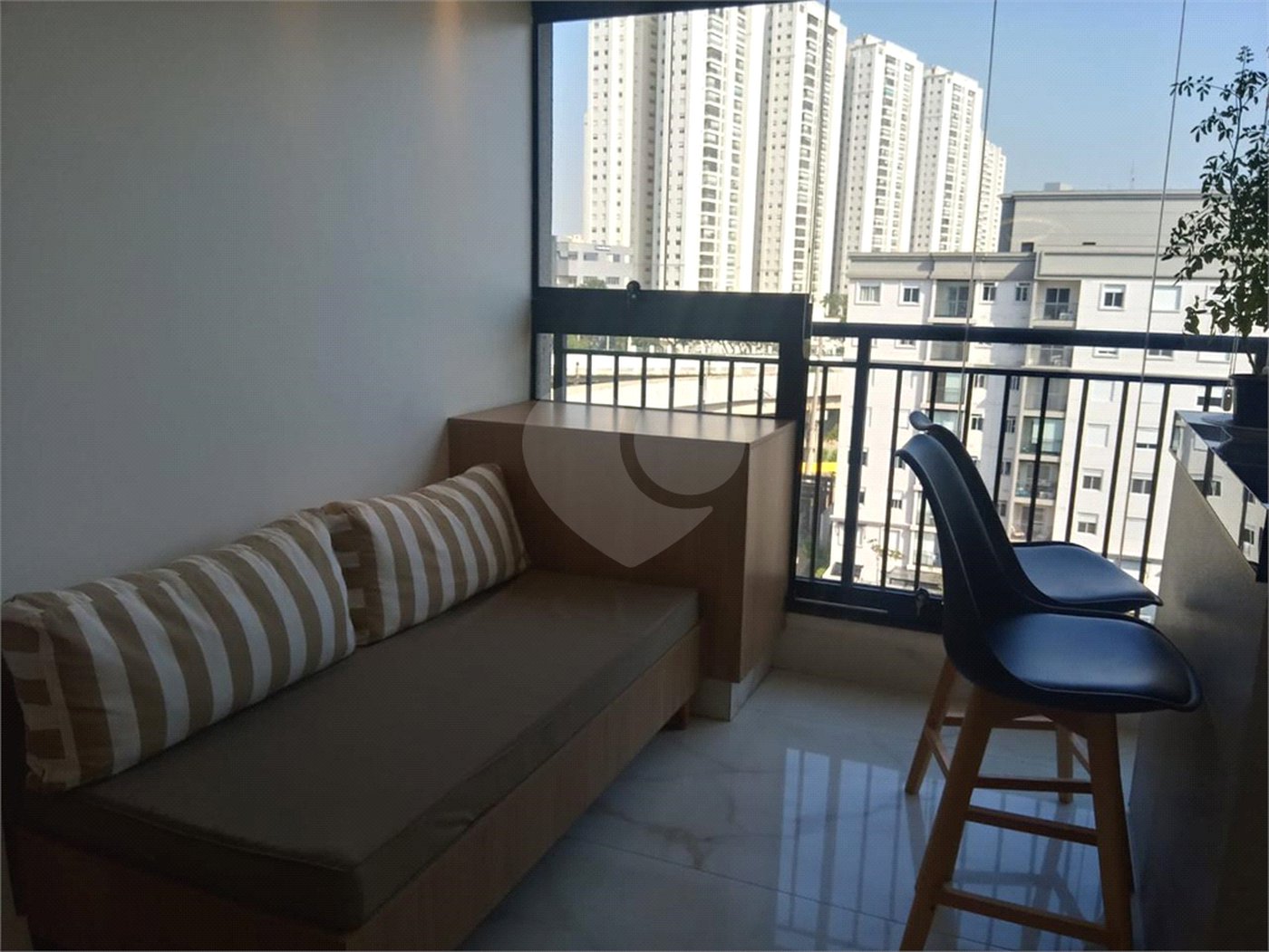Apartamento à venda com 2 quartos, sendo 1 suíte, em Lapa, São Paulo, SP