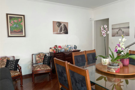 Sobrado à venda com 4 quartos, sendo 2 suítes, em Chácara Monte Alegre, São Paulo, SP