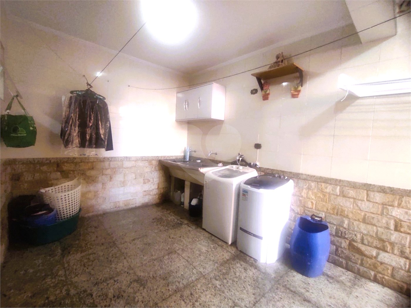 Sobrado à venda com 3 quartos, sendo 1 suíte,  em Vila Paiva, São Paulo, SP