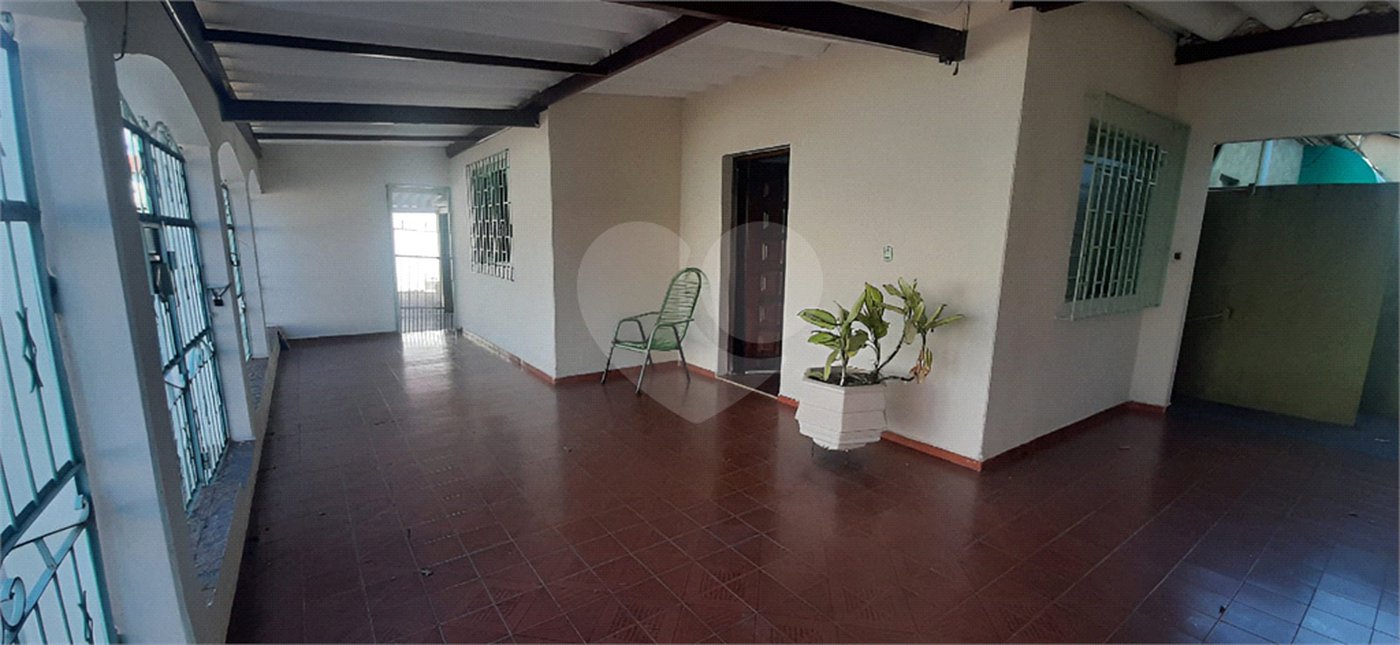 Casa à venda com 4 quartos em Vila Nova, Três Lagoas, MS