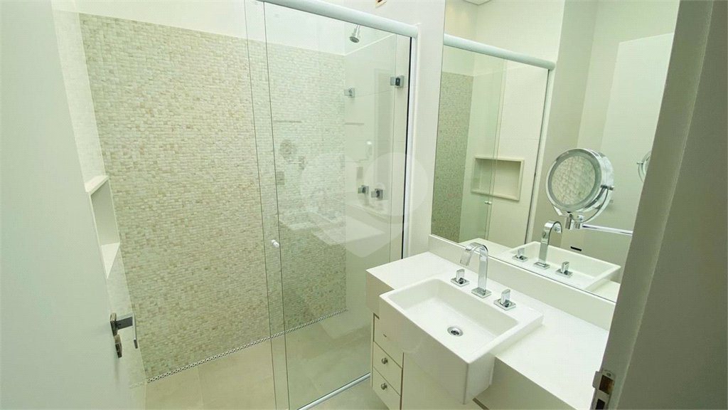 Casa à venda com 3 suítes no condomínio Euroville II, Bragança Paulista - SP