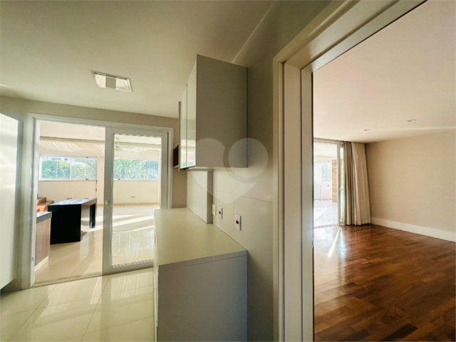 Apartamento à venda com 4 quartos, sendo 2 suítes,  em Paraíso, São Paulo, SP