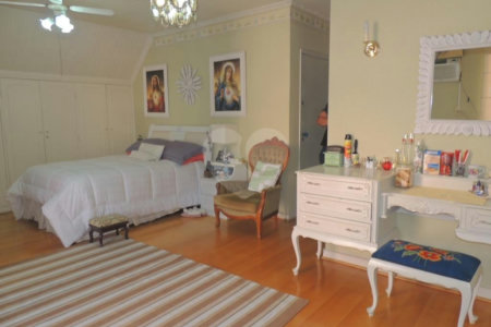 Casa de Vila à venda com 4 quartos, sendo 3 suítes, em Brooklin Velho, São Paulo, SP