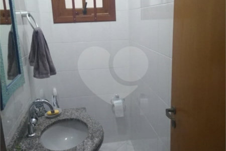 Sobrado à venda com 3 quartos, sendo 1 suíte, em Vila Mazzei, São Paulo, SP