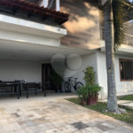 Casa à venda com 3 quartos, sendo 2 suítes,  no condomínio Aruã, Mogi das Cruzes - SP