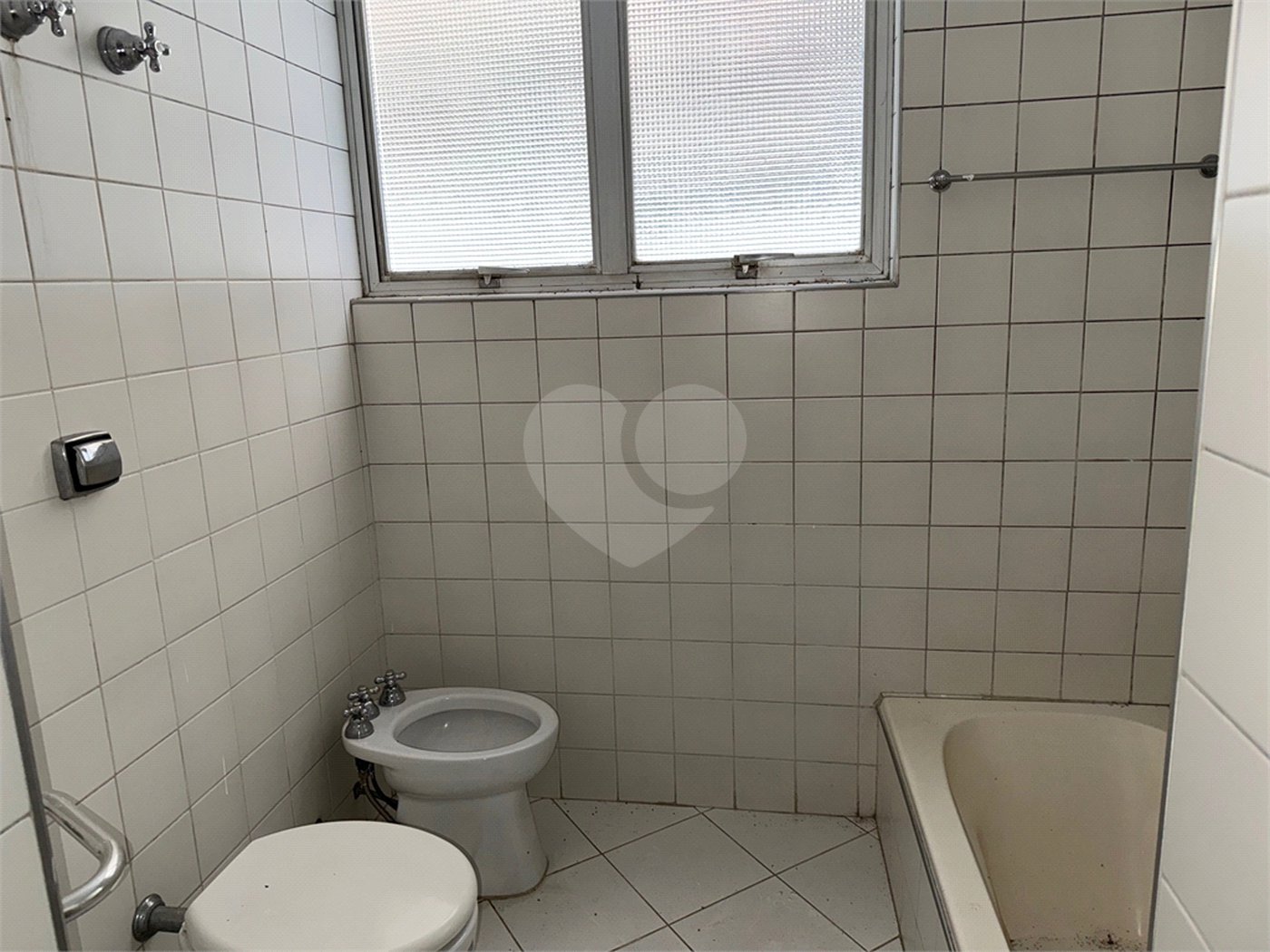Apartamento à venda ou para alugar com 3 quartos, sendo 1 suíte,  em Jardim Paulista, São Paulo, SP