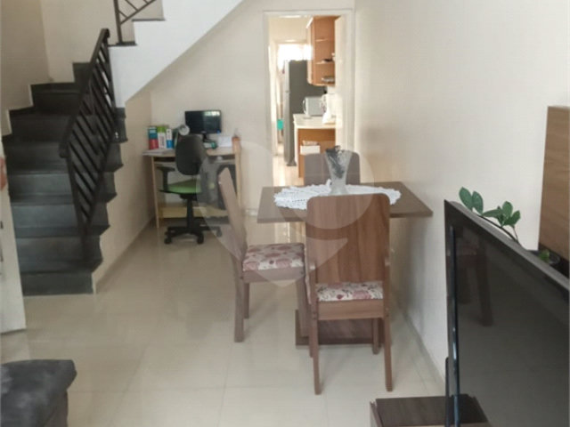 Sobrado à venda com 3 quartos, sendo 1 suíte,  em Tremembé, São Paulo, SP