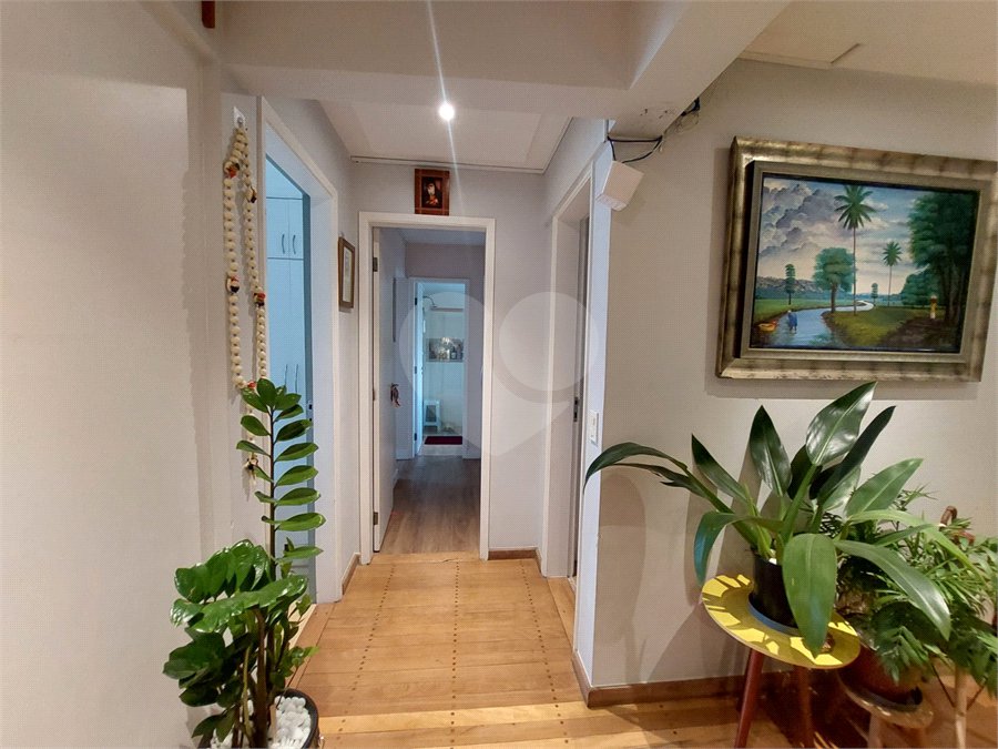 Apartamento à venda com 3 quartos, sendo 1 suíte, em Real Parque, São Paulo, SP