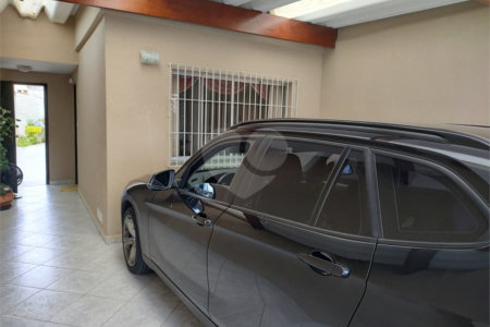 Sobrado à venda com 3 quartos, sendo 1 suíte,  em Vila Santo Estéfano, São Paulo, SP