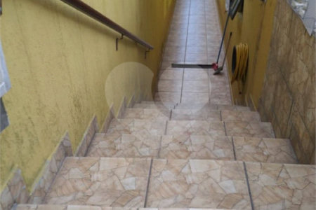 Casa à venda com 4 quartos, sendo 1 suíte, em Cidade Kemel, Poá, SP