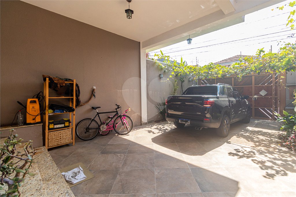 Casa à venda com 4 quartos, sendo 2 suítes, em Jardim Prudência, São Paulo, SP