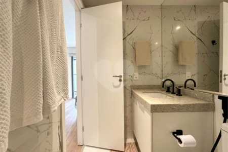 Apartamento à venda ou para alugar com 1 suíte em Campo Belo, São Paulo, SP