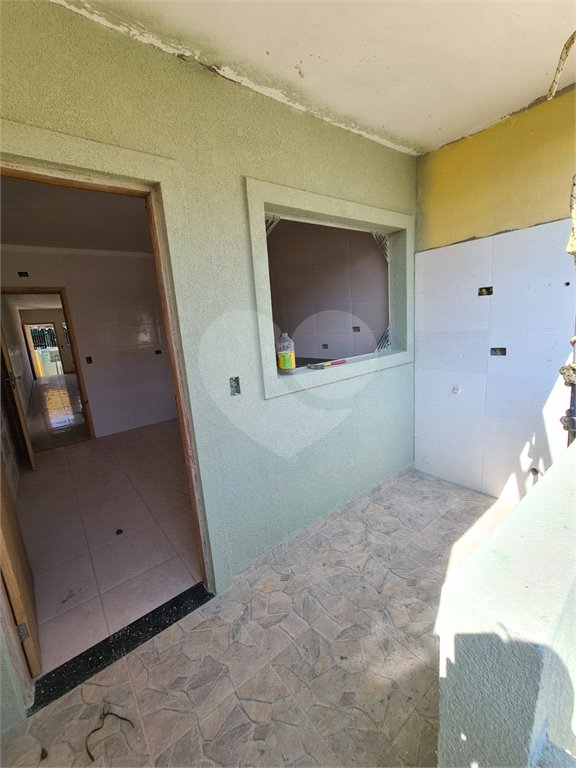 Sobrado à venda com 3 quartos, sendo 1 suíte, em Vila Gomes, São Paulo, SP