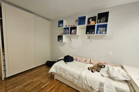 Apartamento à venda com 3 suítes em Indianópolis, São Paulo, SP