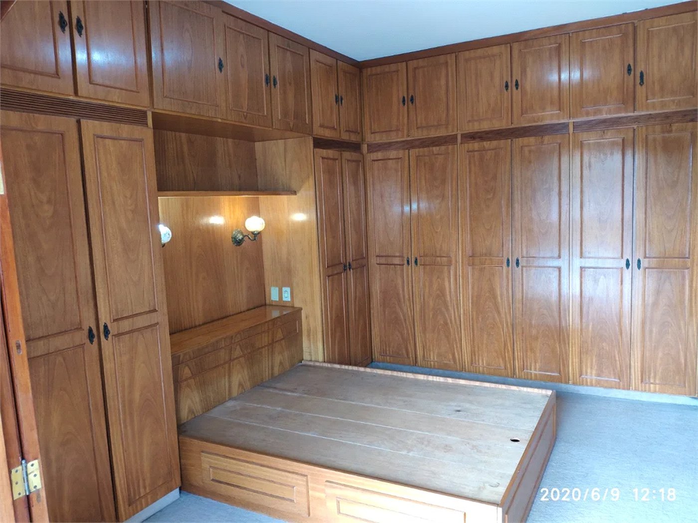 Casa à venda com 5 quartos, sendo 1 suíte, em Jaguaré, São Paulo, SP