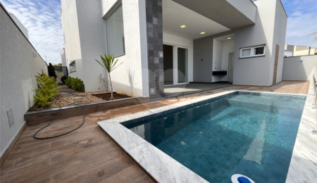 Casa à venda com 4 quartos, sendo 3 suítes,  no condomínio Alphaville Nova Esplanada 4, Votorantim - SP