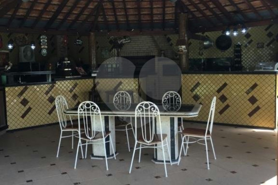 Casa à venda com 3 suítes no condomínio Alpes Caieras, Caieiras - SP
