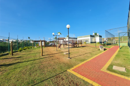 Casa à venda com 3 quartos, sendo 1 suíte, no condomínio Horto Florestal Villagio, Sorocaba - SP