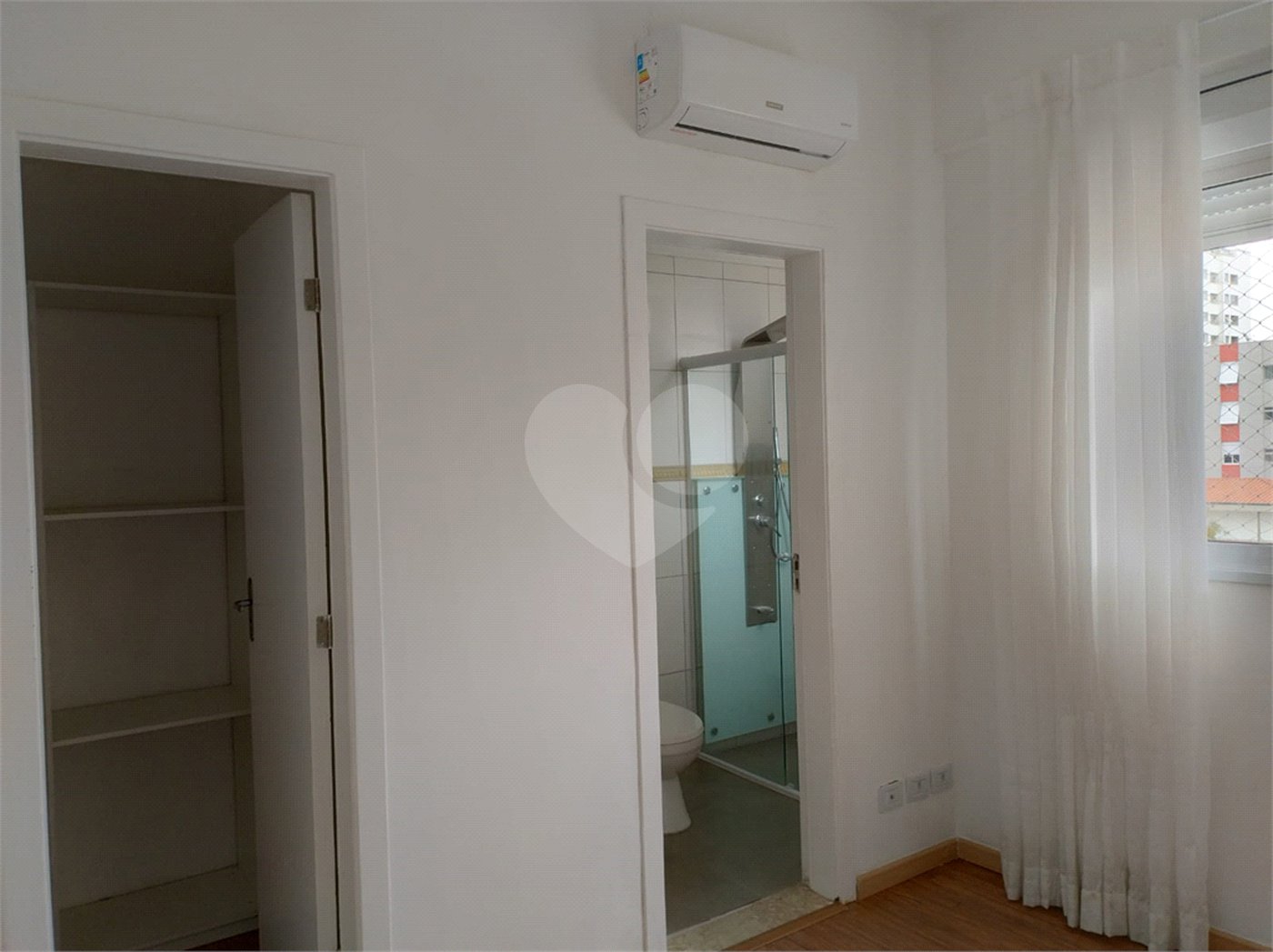 Apartamento à venda ou para alugar com 3 suítes em Indianópolis, São Paulo, SP