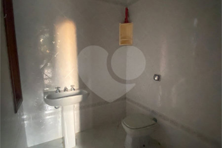 Casa à venda com 3 quartos, sendo 4 suítes,  no condomínio Estância Marambaia, Vinhedo - SP