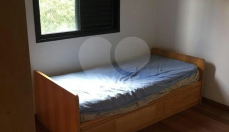 Apartamento à venda com 3 quartos, sendo 1 suíte,  em Vila Andrade, São Paulo, SP