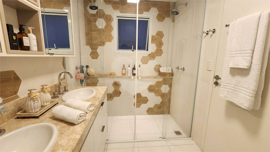 Apartamento à venda com 3 suítes em Vila Jardini, Sorocaba, SP