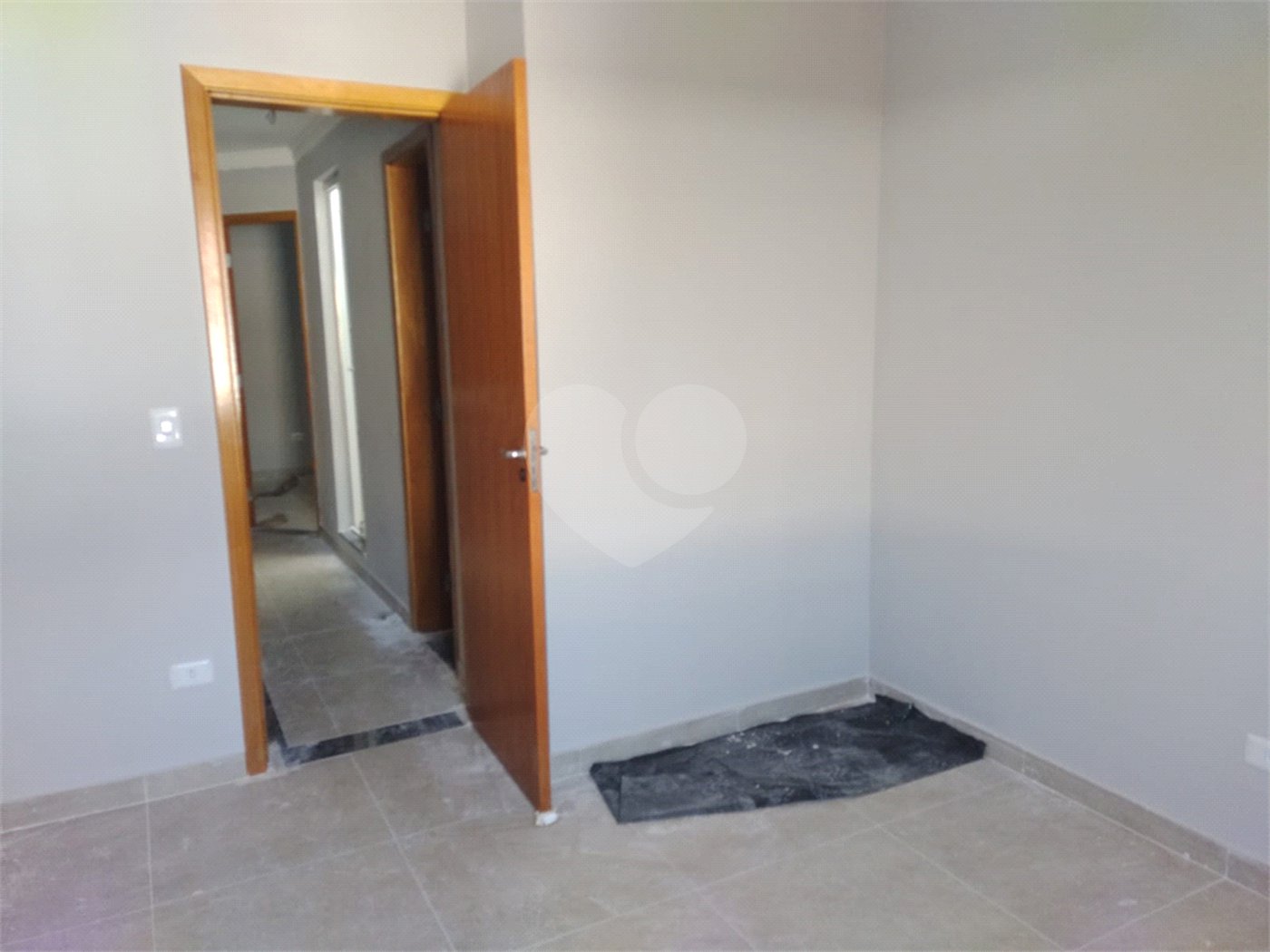 Sobrado à venda com 3 quartos, sendo 1 suíte,  em Campo Grande, São Paulo, SP