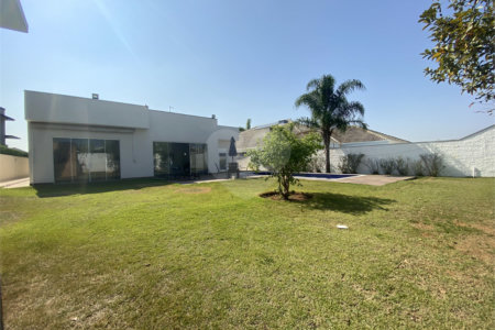 Casa à venda com 3 suítes no condomínio Palmeiras Imperiais, Salto - SP
