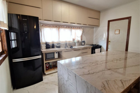 Casa à venda com 3 suítes, em Orla Norte, Porto Seguro, BA