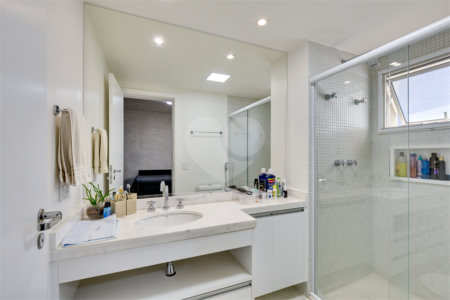 Apartamento à venda ou para alugar com 4 suítes em Alto da Boa Vista, São Paulo, SP