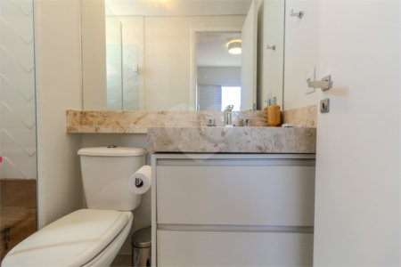 Apartamento à venda com 3 suítes em Vila Ipojuca, São Paulo, SP