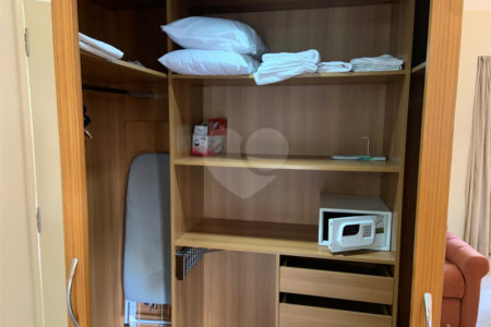 Flat à venda com 2 suítes em Jardim Europa, São Paulo, SP
