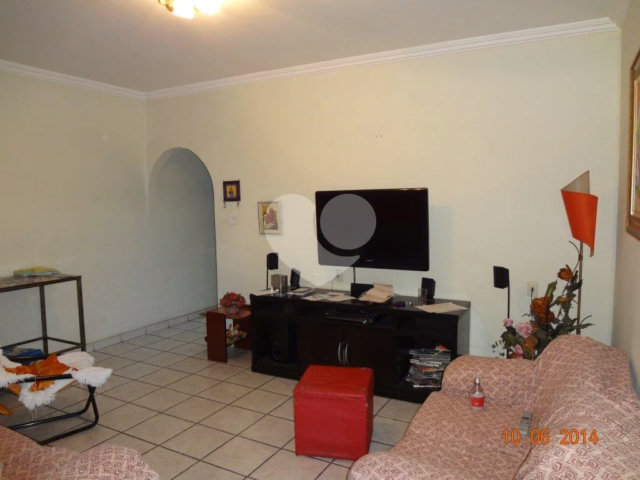 Casa Térrea à venda ou para alugar com 3 quartos, sendo 2 suítes,  em Limão, São Paulo, SP