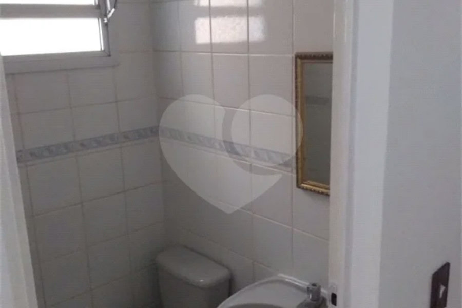 Sobrado à venda com 2 quartos em Conjunto Residencial Vista Verde, São Paulo, SP
