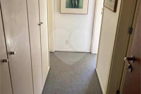 Apartamento à venda com 3 suítes em Vila Andrade, São Paulo, SP