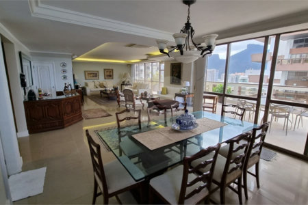 Apartamento à venda com 4 quartos, sendo 2 suítes, em Barra da Tijuca, Rio de Janeiro, RJ