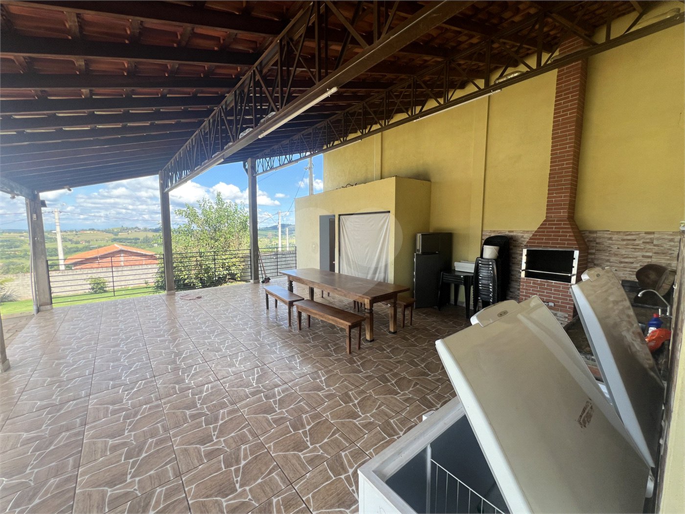 Casa à venda com 4 quartos, sendo 1 suíte, em Mato Seco, Itapetininga, SP