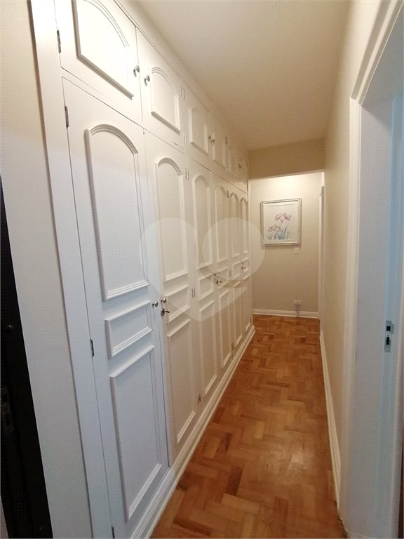 Apartamento à venda com 3 quartos, sendo 1 suíte, em Jardim Paulista, São Paulo, SP
