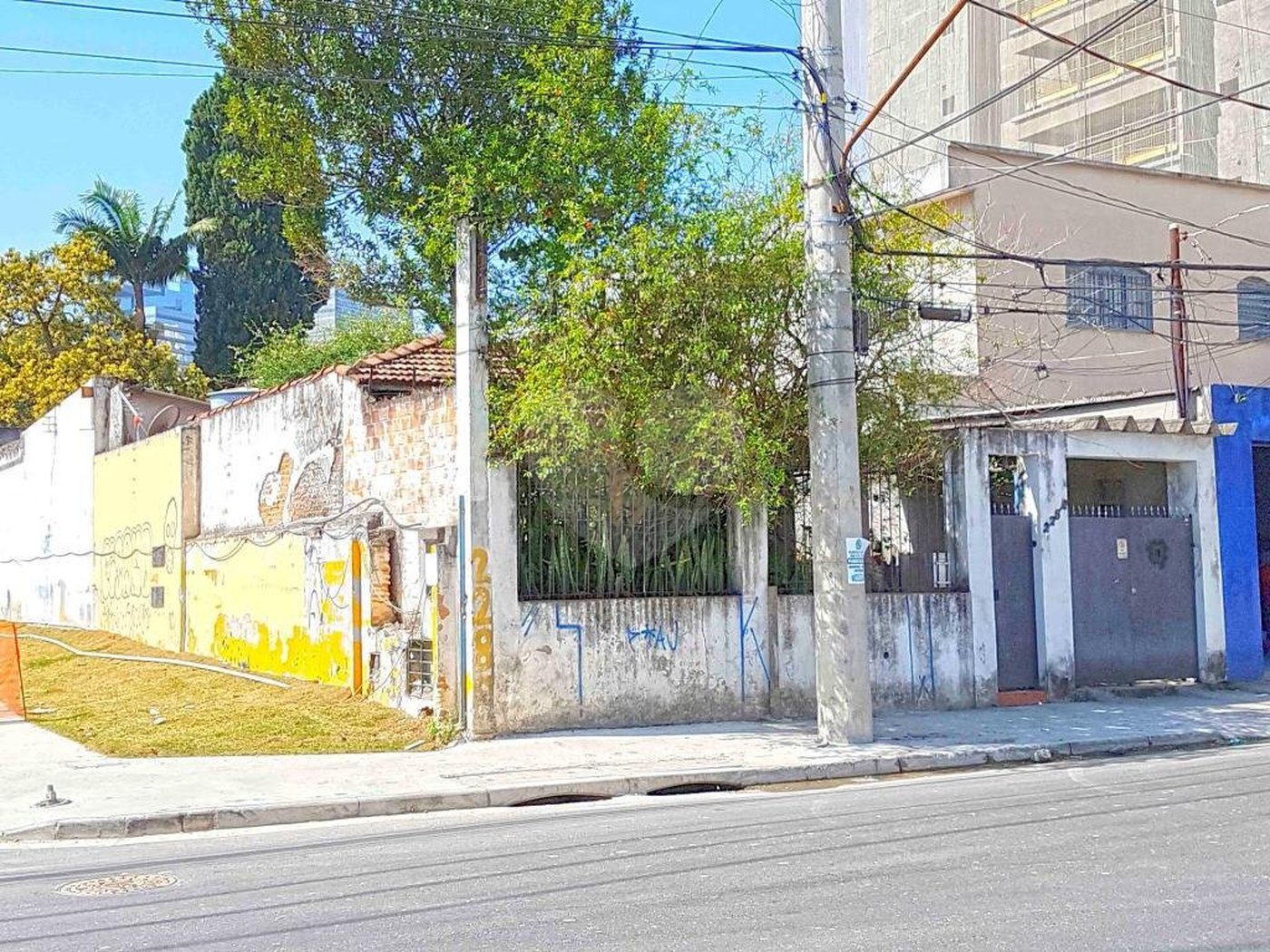 Terreno à venda com 1 quarto em Chácara Santo Antônio (zona Sul), São Paulo, SP