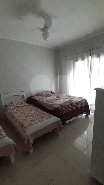 Casa à venda com 4 quartos, sendo 1 suíte, no Centro, Bom Jesus dos Perdões, SP