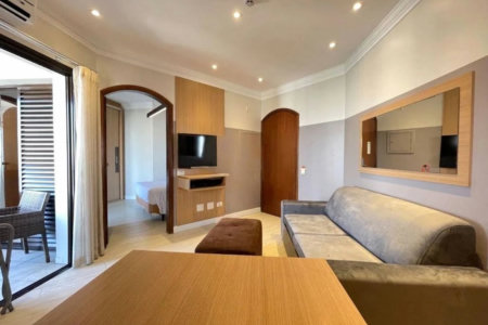 Apartamento Residencial à venda, Gonzaga, Santos - AP1725.