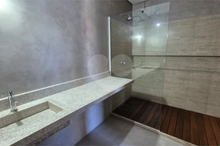 Casa à venda com 8 quartos, sendo 7 suítes, em Ferradura, Armação dos Búzios, RJ