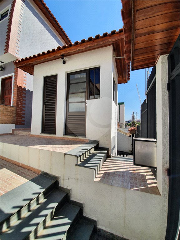 Casa à venda com 3 quartos, sendo 1 suíte, no condomínio Res Azaléias, São Paulo - SP