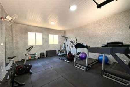 Casa à venda com 3 quartos, sendo 1 suíte, no condomínio Village Sarriá, Sorocaba - SP
